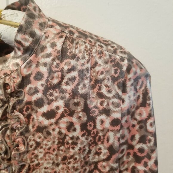 Ruby Rd Women’s Animal Print Pink Ruffle Blouse Top Size 10 Roll Tab Sleeve Gray - Picture 5 of 8